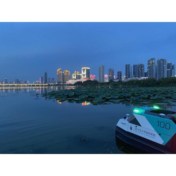 Customized Water Grass Cutting Boat Unmanned Ship For Inland River Cleaning 430kg 800mm Depth