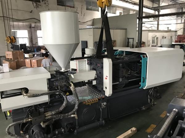 High Speed Automatic Plastic Injection Molding Machine 570L Oil Tank Capacity