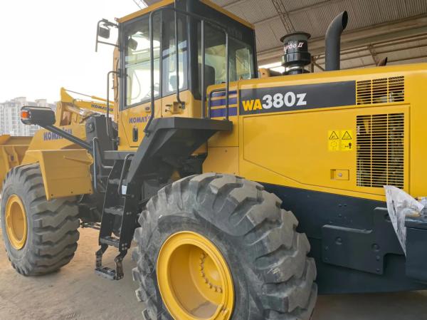 Unloading Height 2900mm Used Wheel Loader KOMATSU380 With Proven Reliability