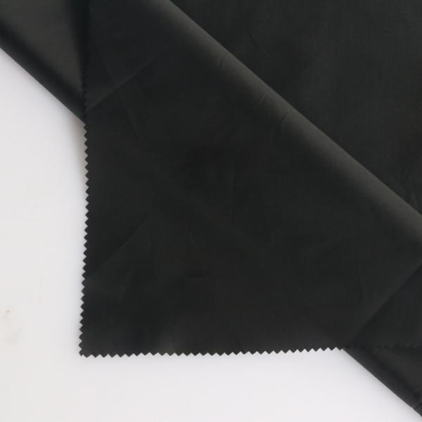 Making fabrics for casual wear  sportswear and children's wear for LINING Sustainable fabrics 100% RPET taffeta factory
