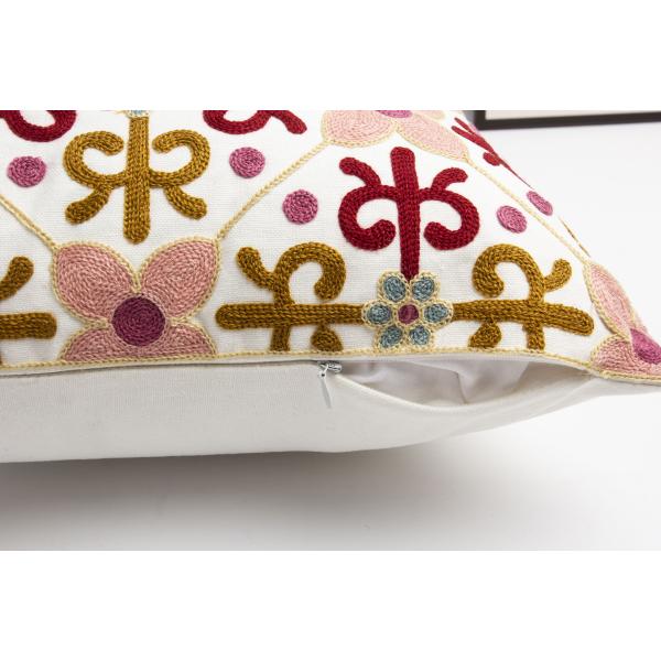 18*18inch Customized Pattern Decor Pillows Classic Design Full Cover Towel  Embossed Embroidery Pillows for Living Room