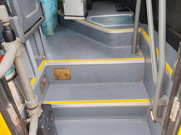 Euro 4 36 Seats  Used School Buses Used Left Hand Vans