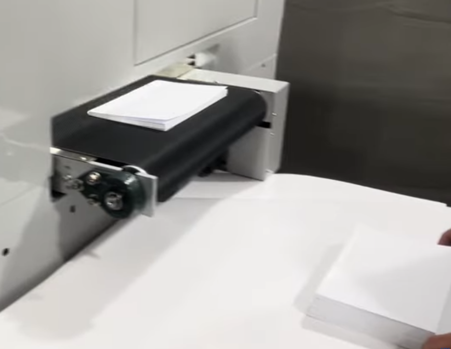 HDP TST Digital Three Side Trimmer Cost Effctive Enabling Instant Format Changes  High Precision