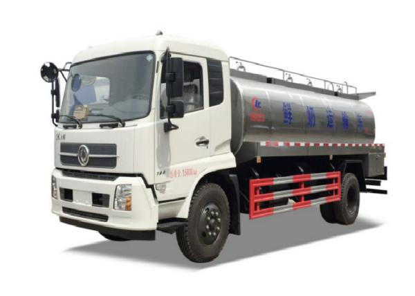 A entrega do petroleiro do caminhão do depósito de leite de DONGFENG 10cbm e do leite dos reboques transporta o caminhão