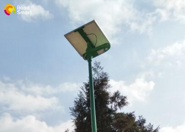 Outdoor  Integrated Solar Street Light  With Lithium Battery Backup 3 - 5 Rainy Days