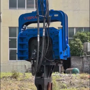 Maximum 1500kN Force Pile Driver on Integrated Four-Wheel Electric Chassis