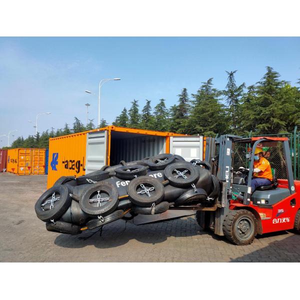 Fendercare D2.5L5.5m Pneumatic Rubber Fenders For Oil Tanker Transfer