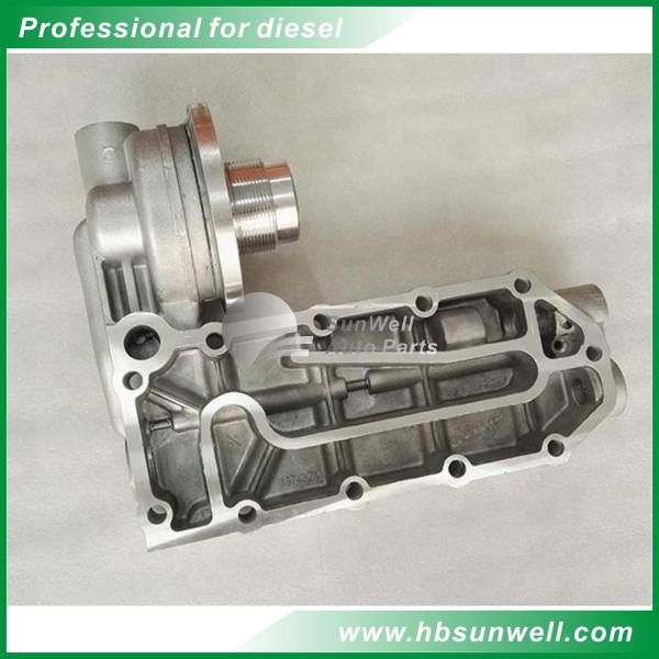 Dongfeng Cummins Diesel Engine Spare Parts Oil Filter Seat 6CT 3934159 3974324