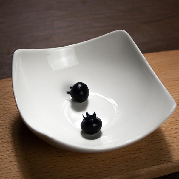 Fashionable Tableware Accessories White Ceramic Single Flavor Plate