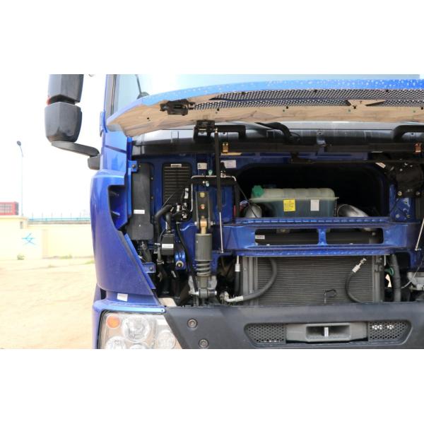 SINOTRUK HOWO T7H Camiones pesados con tirador 440 CV 8X4 Camiones de descarga de basura de construcción urbana