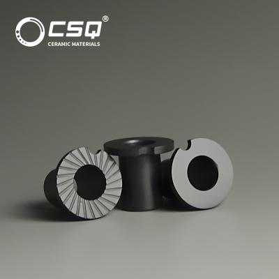 Os rolamentos cerâmicos industriais pretos pisam a luva ZrO2 SSiC