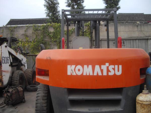 Used Komatsu 10T Forklift ISUZU engine with Original Paint