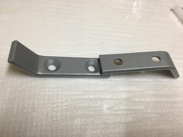 Urinal pegs, pegs, pegs, urinals, urinals, urinals, hanging wall urinals, hanging wall hangers, and mounting screws.