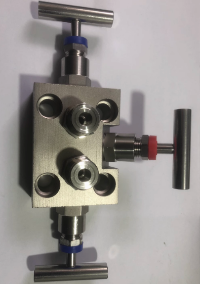 3051CG1A22A1AB4M5 Rosemount High-Precision Display Gauge Pressure Transmitter