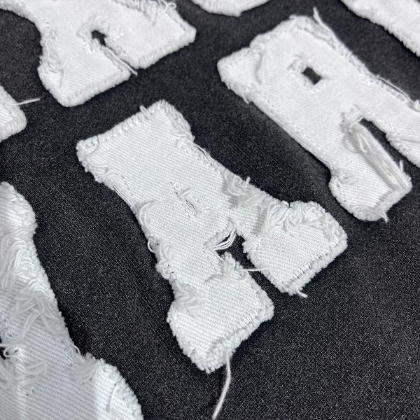 Sudadera con capucha con etiqueta de impresión personalizada, vintage, cruda, de corte cuadrado, con bordes cortados, apliques y bordados, para hombre