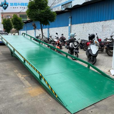 Rampes de quai de chargement mobiles pour marchandises de 10 à 20 tonnes, niveleur de quai de chargement pour chariot élévateur à fourche, terminal