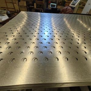 Punching Mesh Stainless Steel One Hole Two Distance 10 Mm 304