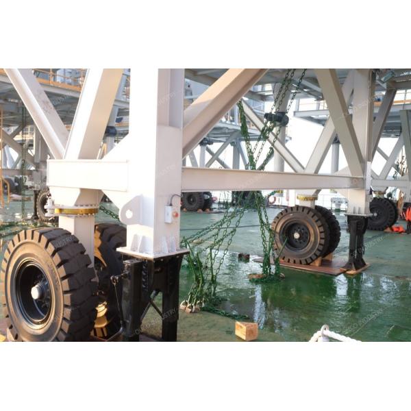 El neumático montó la pelotilla móvil de madera del metro del cubo de la tolva 40 de Eco