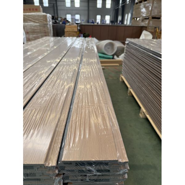 UV-Resistant WPC Cladding Outdoor Decoration Coextrusion WPC Wall Panel