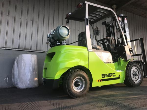 Carregadeira a gás liquefeito de 3000 kg com motor Nissan do Japão e transmissão hidráulica