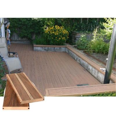 Guarnição resistente do Decking da madeira maciça do molde do inseto nenhuma mancha para pátios