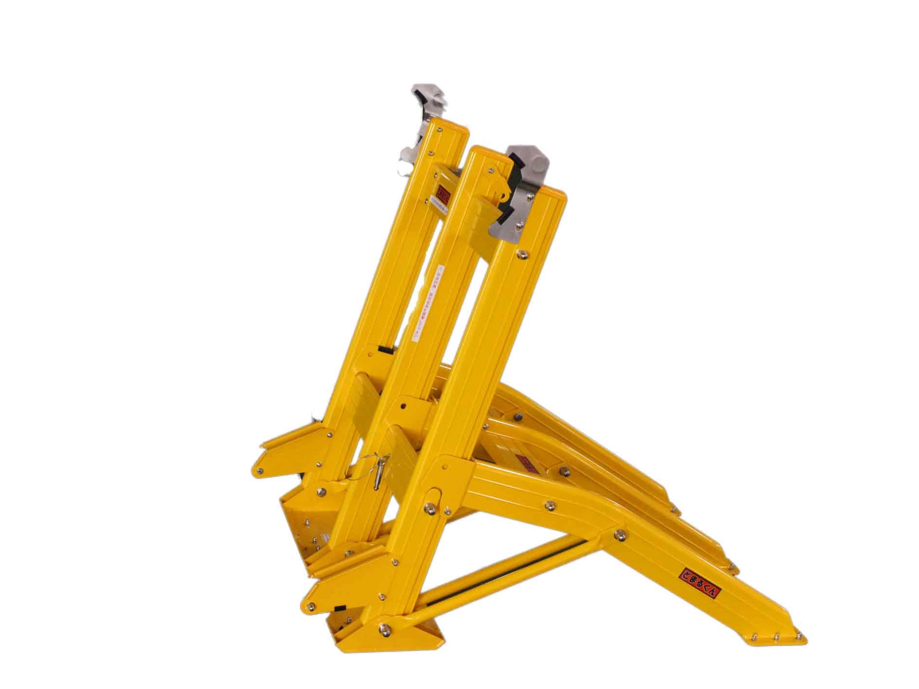 Foldable Lightweight Vehicle Interceptor with One-Person Deployment for Construction Safety Mobile Barrier