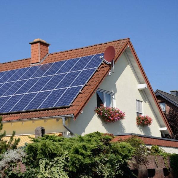 Customized wholesale photovolta panel monocrystalline 380w 385w 390w china pv manufacturer shingled solar panels