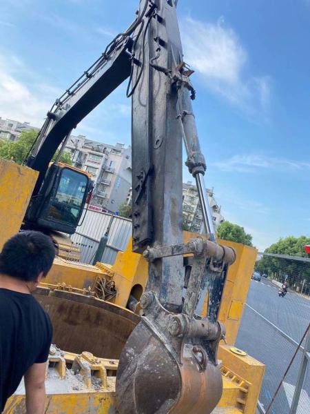Durable Steel Long Excavator Sliding Arm , Mini Excavator Wear Resistant Sliding Boom