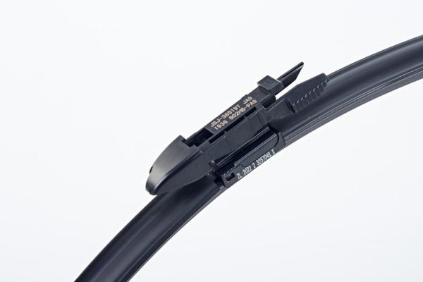 Black Performance Auto Multifunctional Wiper Fast Wiping Highly Flexible Design Universal Compatibility