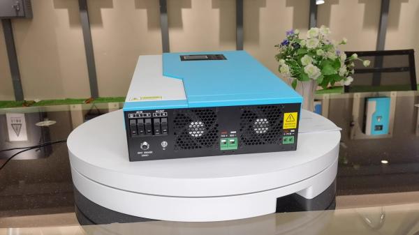 Hot Sale 5500W Mppt Solar Power Inverter Off-Grid Pure Sine Wave Smart Hybrid Home Power Solar Inverter