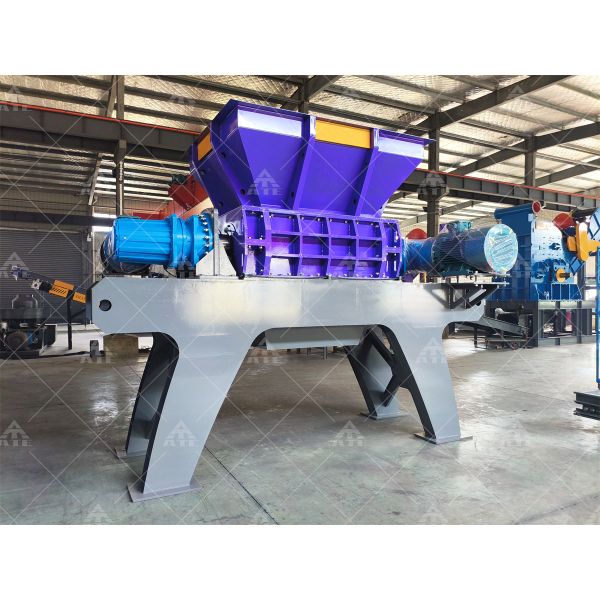 Double Shaft Metal Shredder for Giant Car Shell with 200-2200 mm Input Size and 1-10 cm Final Product Size