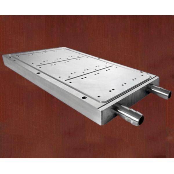 3003 / 4045 прессовал алюминиевый щит между источником света и механизмом воды к
