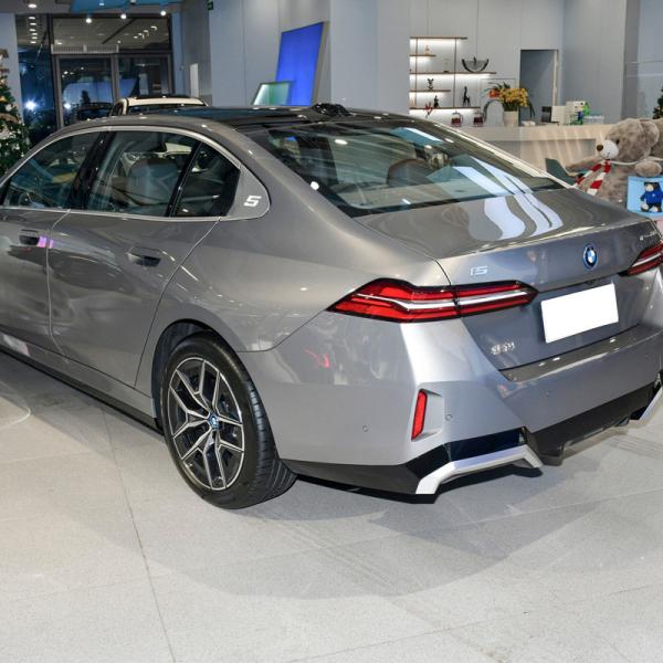 2024 BMW i5 35L EV Carro Elétrico Veículo de Nova Energia Luxury Pure Sedan