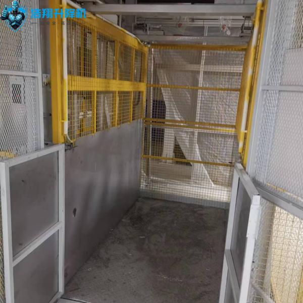 Custom 3m 6m 10m Goods Lift Electric Elevator Lift Platform For Person Freight Small Material Cargo Lift