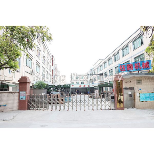 Computer High efficiency Mattress Making Machine Multi Needle Sewing Machine