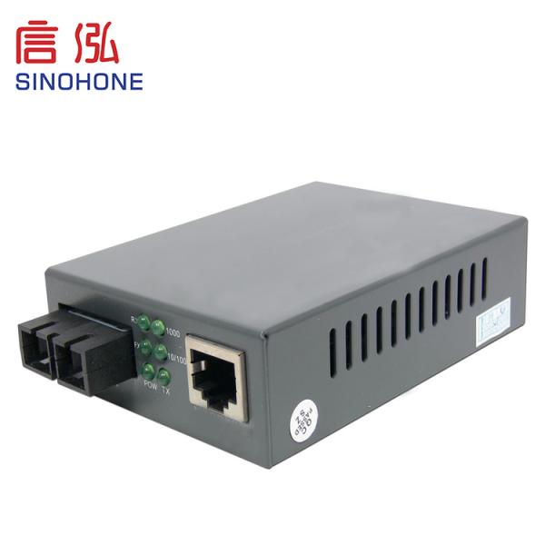 Single Mode Fiber Optic Media Converter Gigabit 50hz Long Delivery Distance