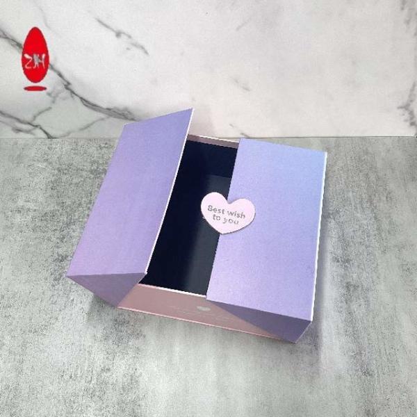 Custom Christmas Gift Wrap Boxes with 300gsm 350gsm Cardboard material