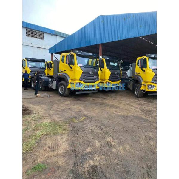 HOWO 6X4 Tractor Truck With Extra Fuel Tank Long Distance Transporation