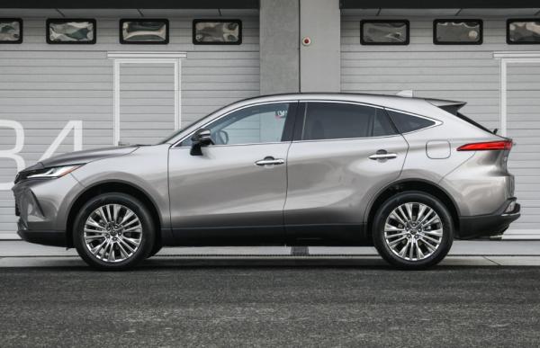 A porta 2.0LCVT 5 5 de Toyota Harriver 2022 do elevado desempenho assenta o exportador especializado SUV médio da gasolina/híbrido/carro elétrico