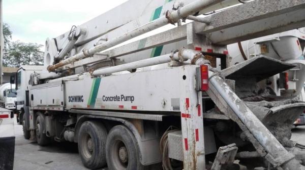 Semi-Dry Shotcrete 42m Used Concrete Pump Truck Schwing Pump 2014 Year Spare Parts