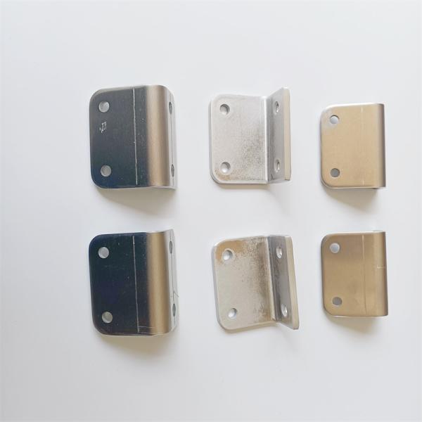 Части изготовления нержавеющей стали, полируя глубокие вычерченные части металлического листа