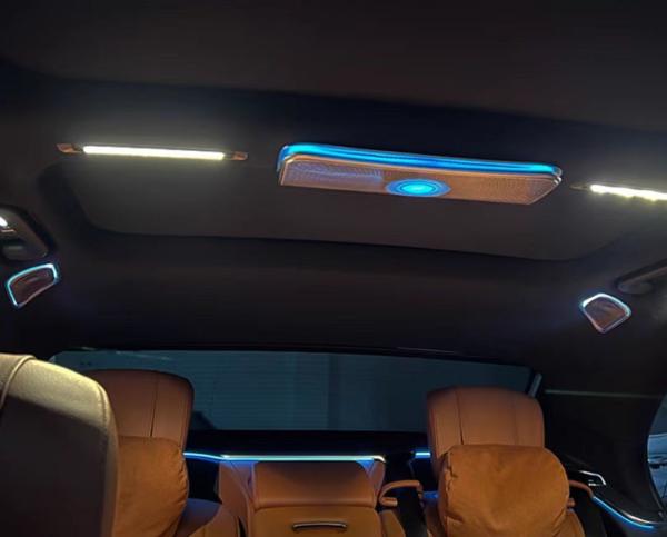 As luzes da atmosfera da tampa do orador dos acessórios do carro iluminam a luz ambiental de 64 cores para Mercedes Benz W223