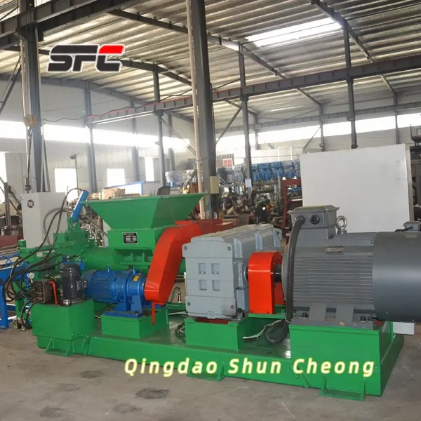 Forced Feed Rubber Extruder with Hydraulic Head and 55kW Motor Power for Tire & Hose Production