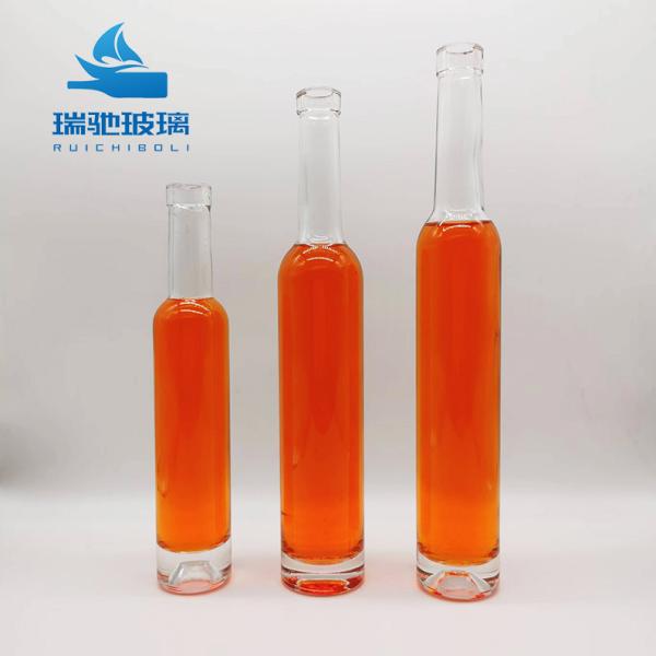 Деликатный внешний вид Высокая стеклянная бутылка для виски Ликер Супер Клинт стеклянный материал
