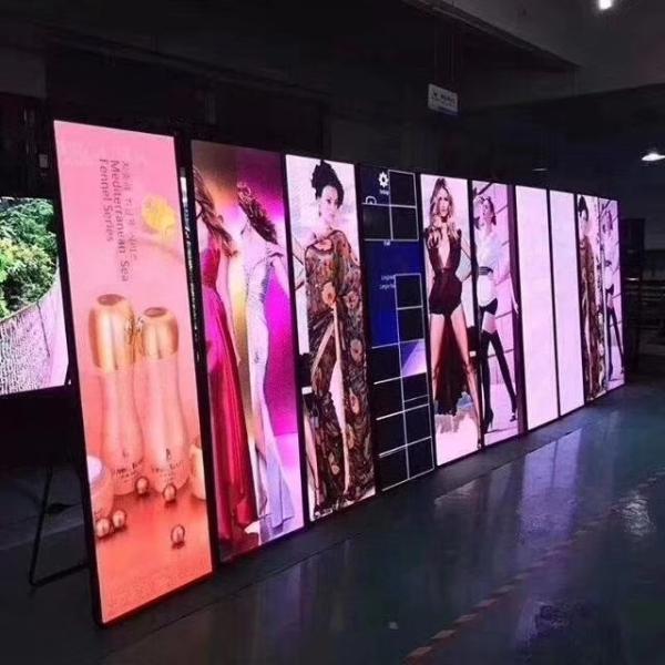 High Refresh Rate Movable Mirror Poster P2.5 Floor Standing Led Display For Shopping Mall