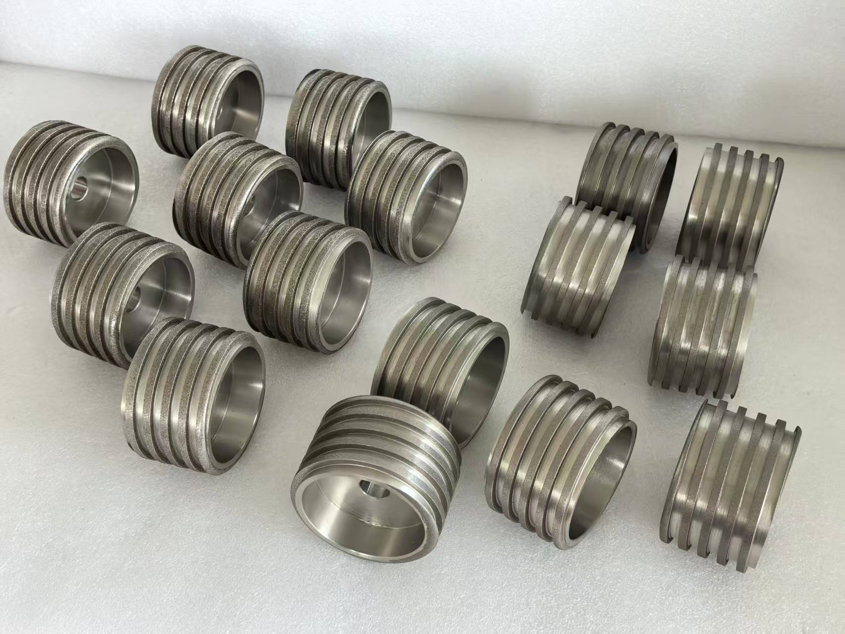 Wear Resistant Helical Shape 80x54x16mm Electroplated CBN Grinding Wheel For Sharpening Scissors