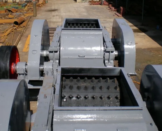 Low Energy Consumption And Easy Maintenance Double Tooth Roller Crusher