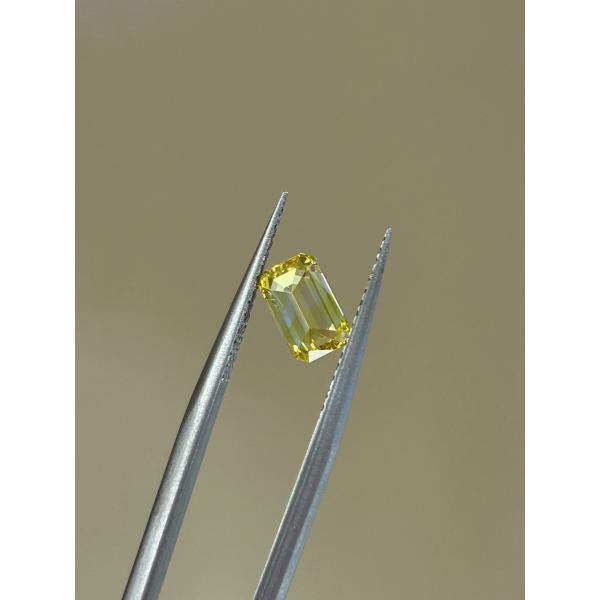 Emerald Lab Grown Diamonds IGI Certified Diamonds Lab Created Yellow Diamonds HPHT