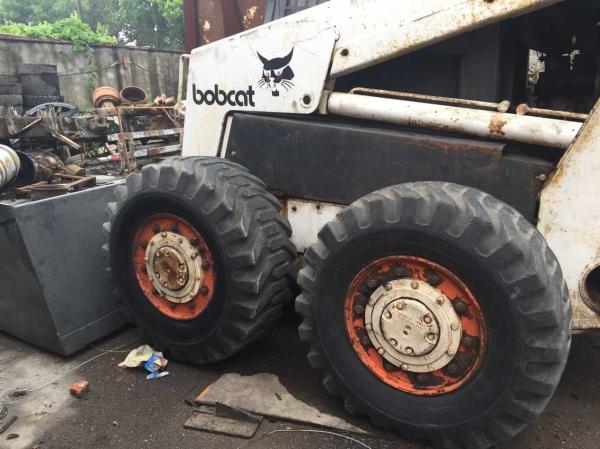 Low Working Hrs Used Wheel Loaders Bobcat S300 Skid Steer Loader Made In Usa