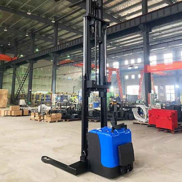 Standing Electric Straddle Pallet Stacker SGS Battery Operated Pallet Stacker